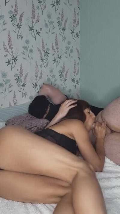Highlands rancher. 37F slutwife, sucking like I do.