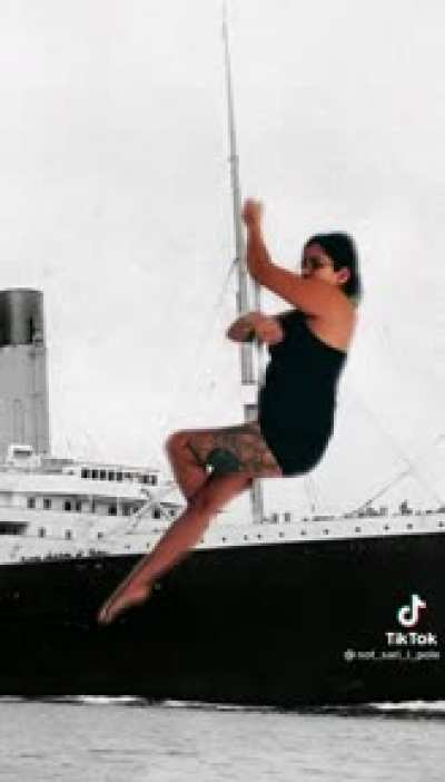 &ldquo;If only the titanic had pole dancers💁&zwj;♀️&rdquo;