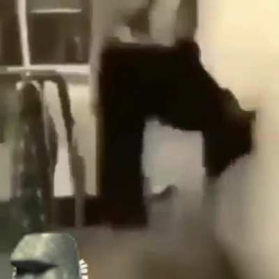 😔