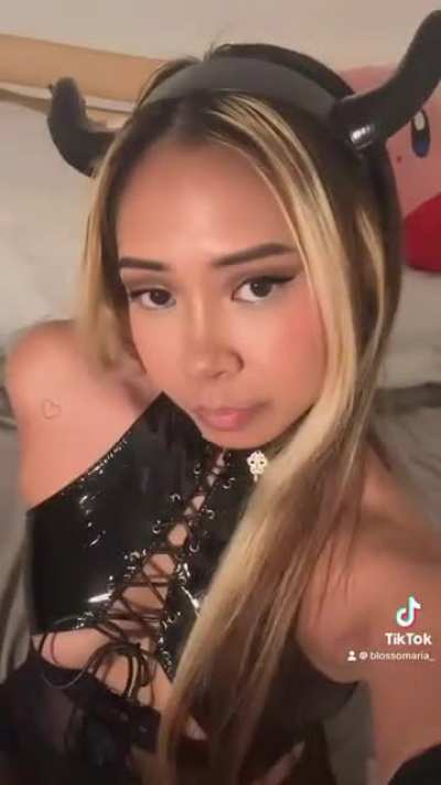 @_blossomaria