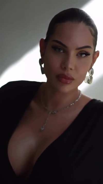 D&eacute;esse Amirah