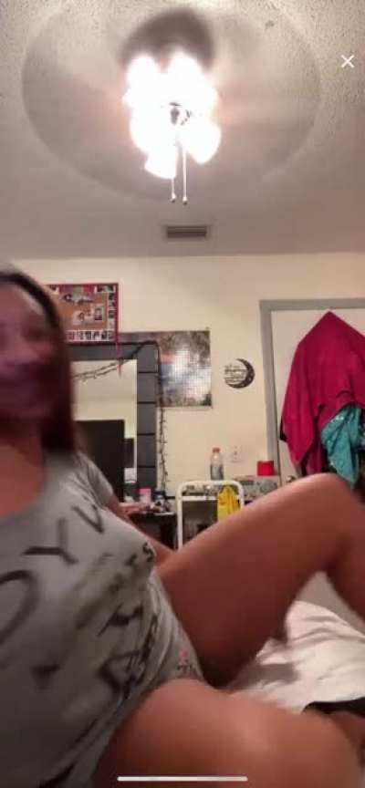 Ass out with a little side boob action @kwill1027