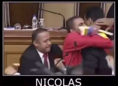 Nicol&aacute;s