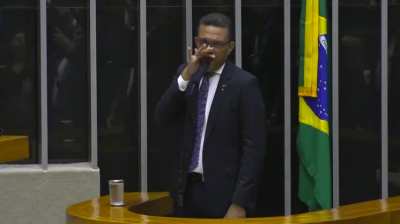 Dep. Otoni de Paula chama mega-opera&ccedil;&atilde;o da PMERJ de teatro proporcionado pelo Cl&aacute;udio Castro