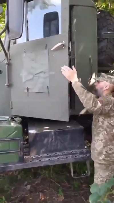 Ukrainian version of the video "Bentley-Hamer"  