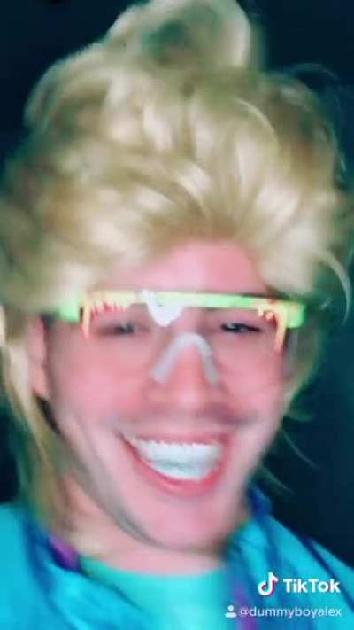 OC: 2019/2020 hasn&rsquo;t been the best time for everyone including myself. I decided to make a tiktok where I would smile the whole time, even if it&rsquo;s forced. I hope you&rsquo;ll smile too.