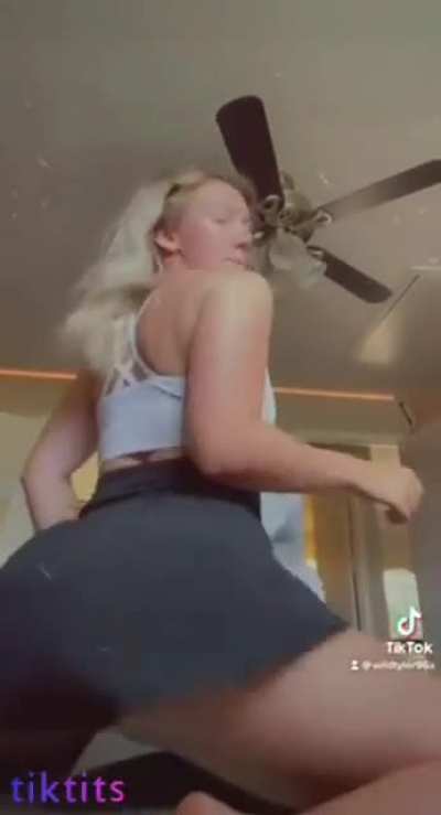 normal twerking