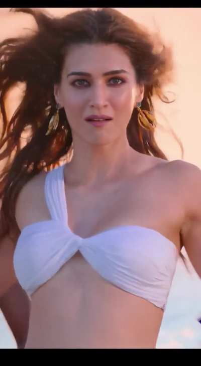 Kriti Sanon [Shehzada] $