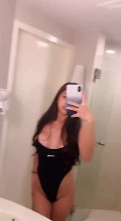 I wanna let one lucky Redditor cum on my ass multiple times 😜