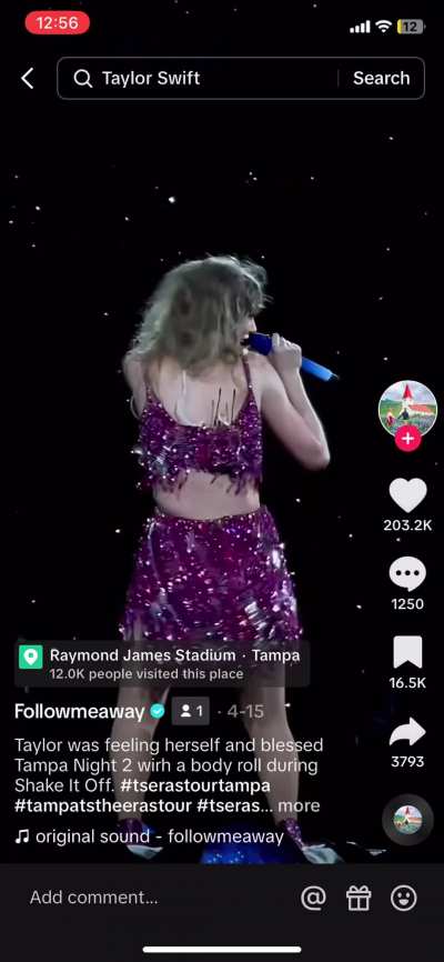 Mommy&rsquo;s flawless body rolls