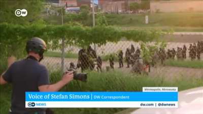 German reporter has to scold police again