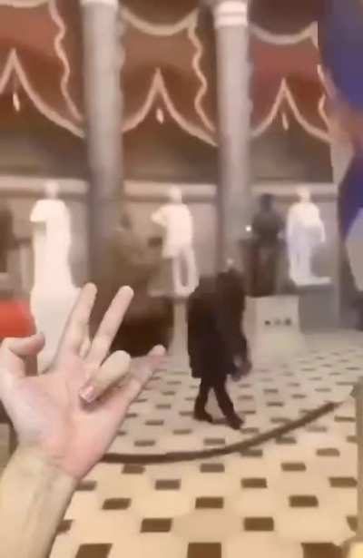 我到国会了，浪友们