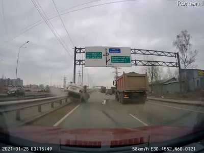 Car vs truck incident that could been much worse