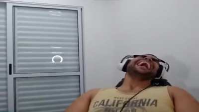 el video este que le da risa al Dylan en HD completo xd