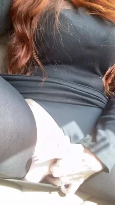 Stuck in traffic and it&rsquo;s already so hot 🥵