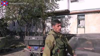 Interview with DPR commander "Givi" while being shelled near Donetsk Airport, 05/10/2014.
