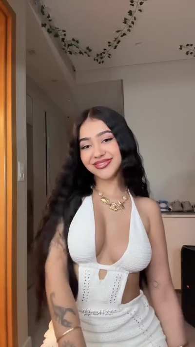 Beca Barreto