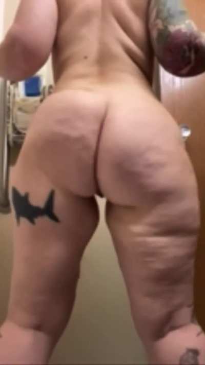 Lovely PAWG Booty