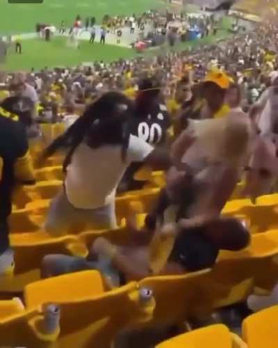 Donde quedaron los anteojos del tipo?