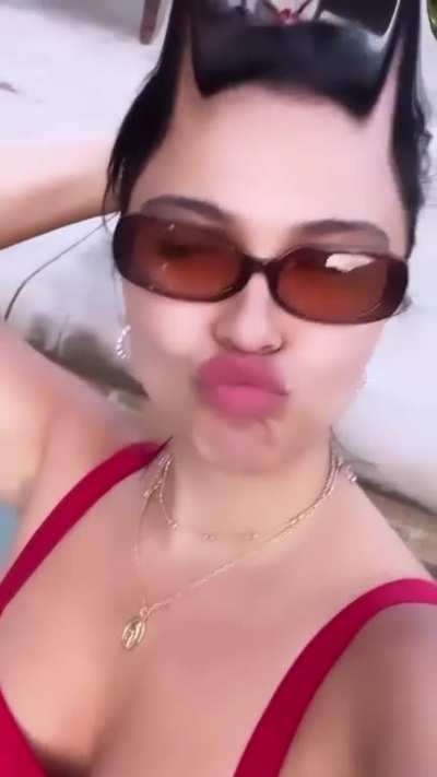hottie in the hot tub