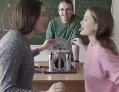 Когда заскучал на работе