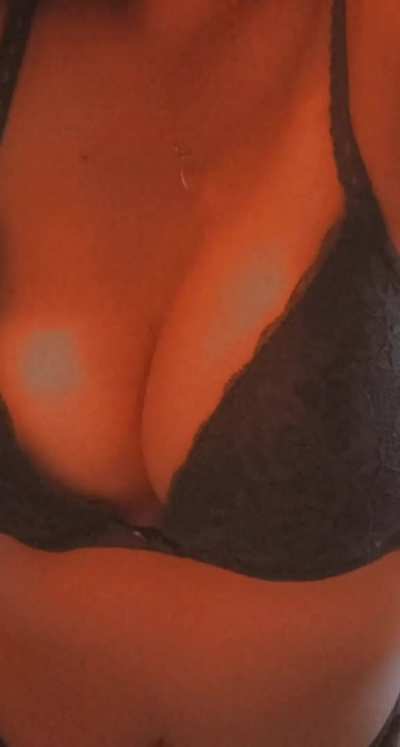 I&rsquo;m cold. Wanna come over and warm me up?