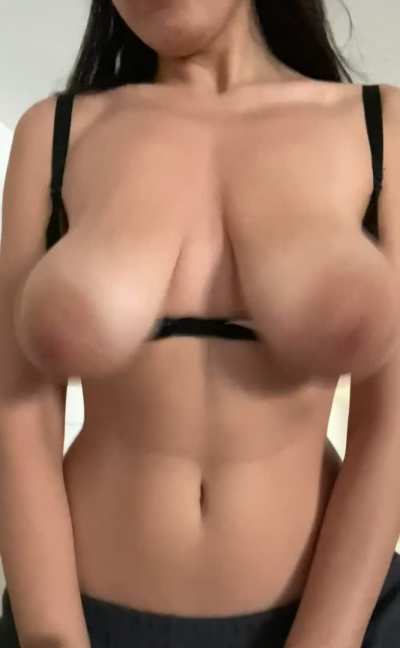 My tits are very bouncy, I don&rsquo;t even need hands to undress