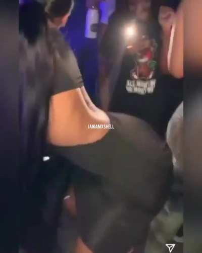 😏😏