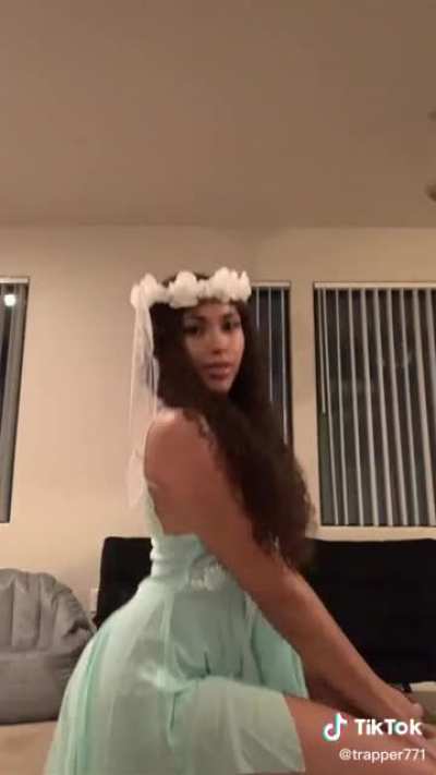 her hot new tiktok