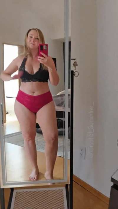 Are Mom bods sexy? [F50]