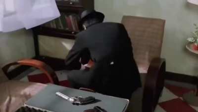 Scene from a movie (From Beijing with love (1994))