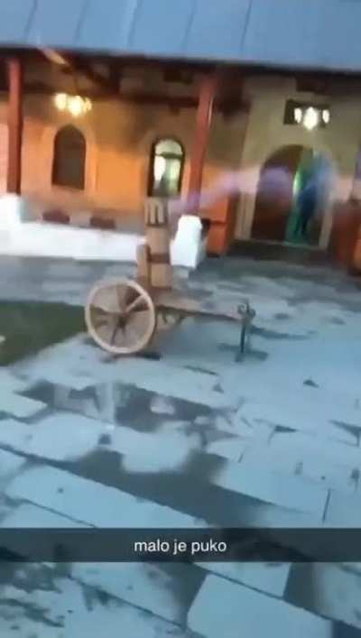 Pucanje Ramazanskog topa u Živinicama