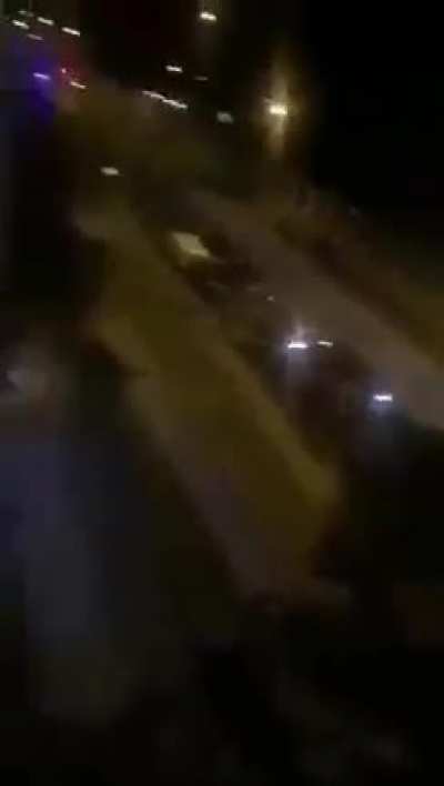 Ankara'da insanlar İsrail B&uuml;y&uuml;kel&ccedil;iliği ne y&uuml;r&uuml;yor. Suriye'de 33 asker &ouml;ld&uuml;ğ&uuml;nde bu kadar tepki g&ouml;stermediler...