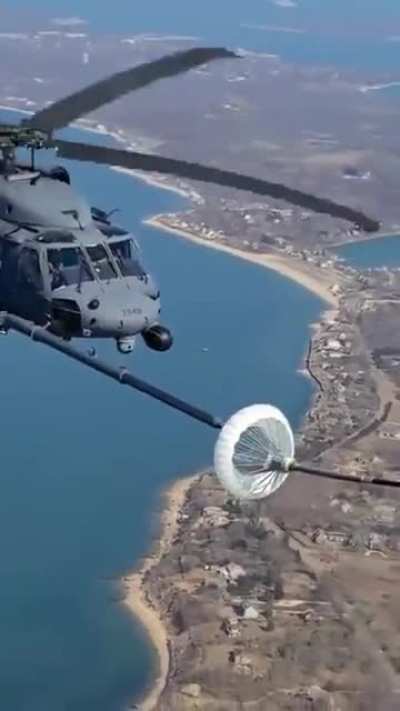 Helicopter air-to-air refuelling .