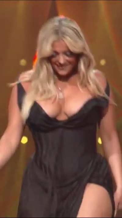 bebe rexha mtv vmas 2022