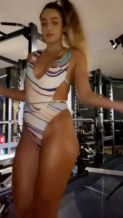 Sommer Ray