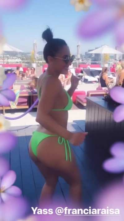 Francia Raisa