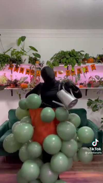 The string of pearls Halloween costume