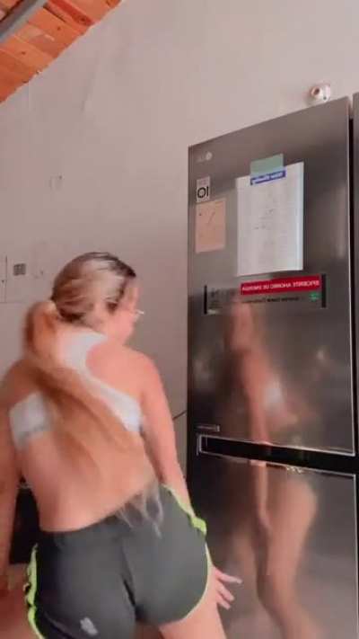@EmnyTwerking
