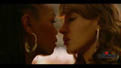 Jennifer Beals &amp;amp; Vanessa Estelle Williams (The L Word: Generation Q - s02e07 - Scene #1) *NO MUSIC*