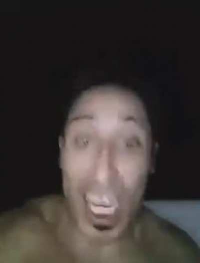 Denovo desse maluco pq eu acho ele engra&ccedil;ado kkkkkkk