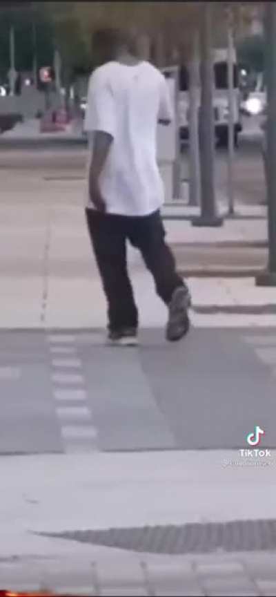 😎