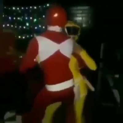 Cuidado pusieron bachata!!!!
