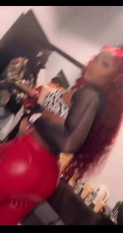 🔴