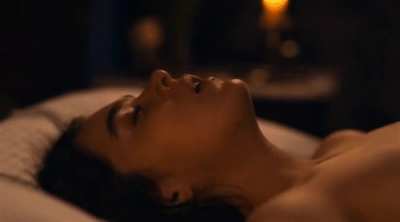 Hailee Steinfeld was great in Hawkeye, but she was horny in Dickinson
