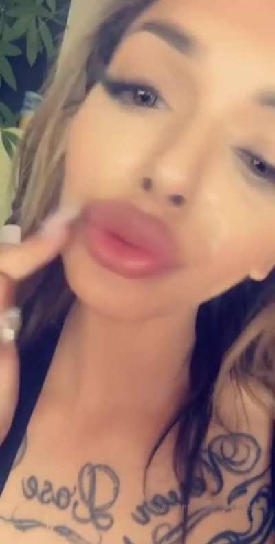 WAG wannabe