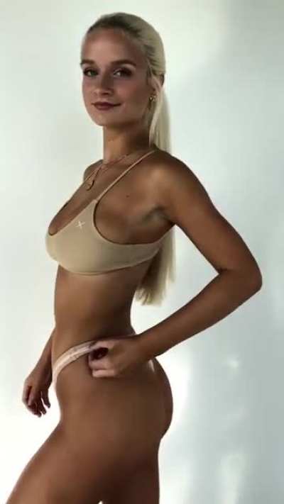 Nicole Holdgrafer