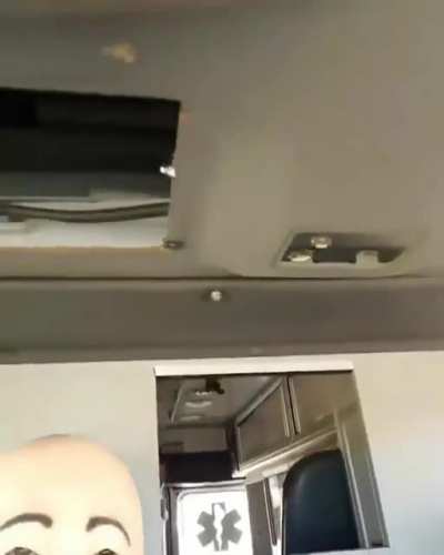👀