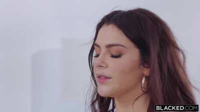 Valentina Nappi &mdash; stroking and grinding