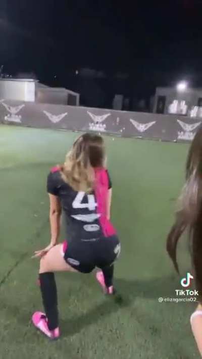 ⠀